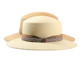 Panamahut Cloche aus Naturstroh mit geflochtenem Lederband